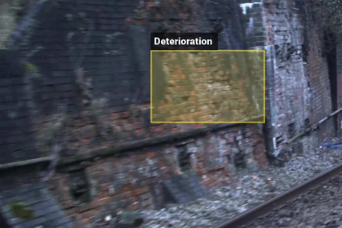 Deterioration annotated on wall.