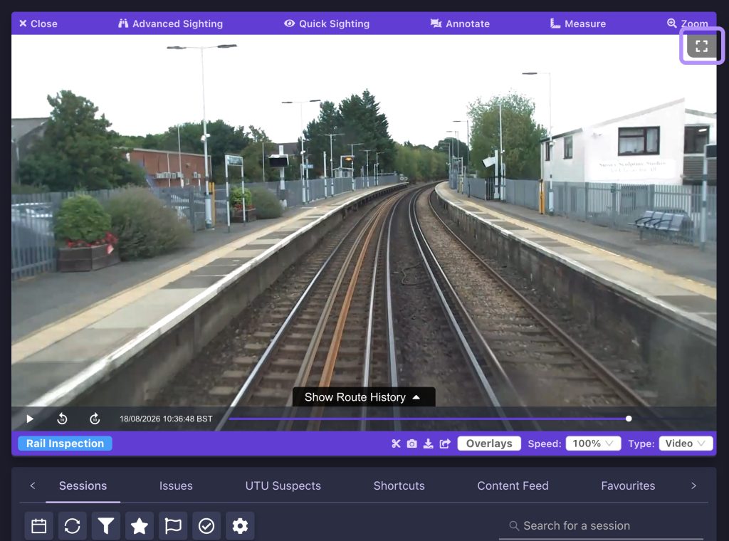 Screenshot showing how to enable fullscreen mode in the AIVR Platform